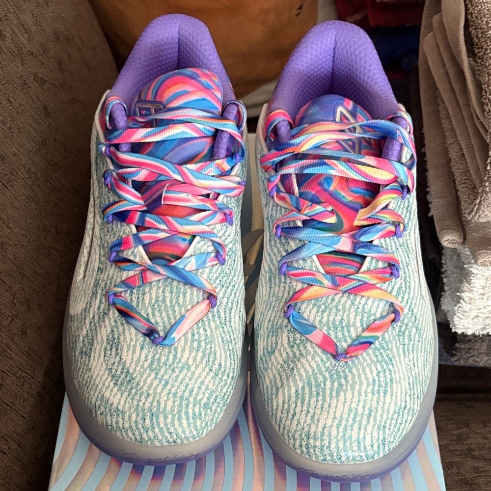Stewie 4 Prism Basketball Shoes